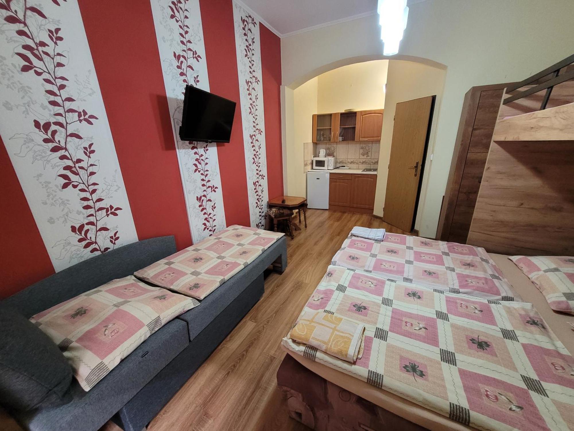 Penzion Korzo Štúrovo Bagian luar foto