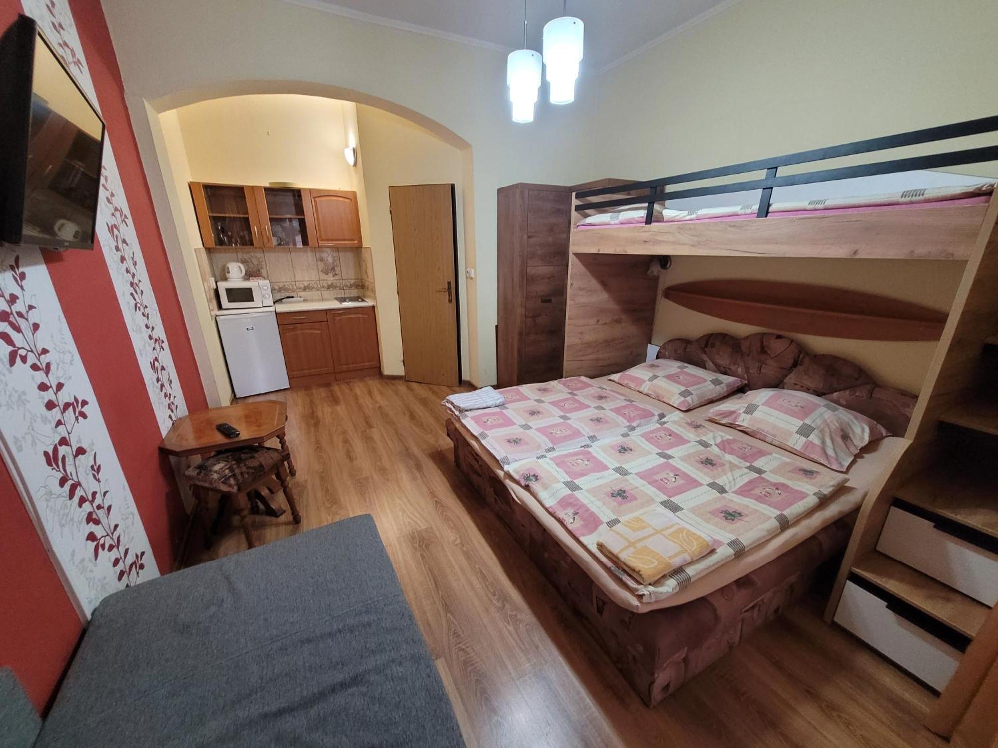 Penzion Korzo Štúrovo Bagian luar foto