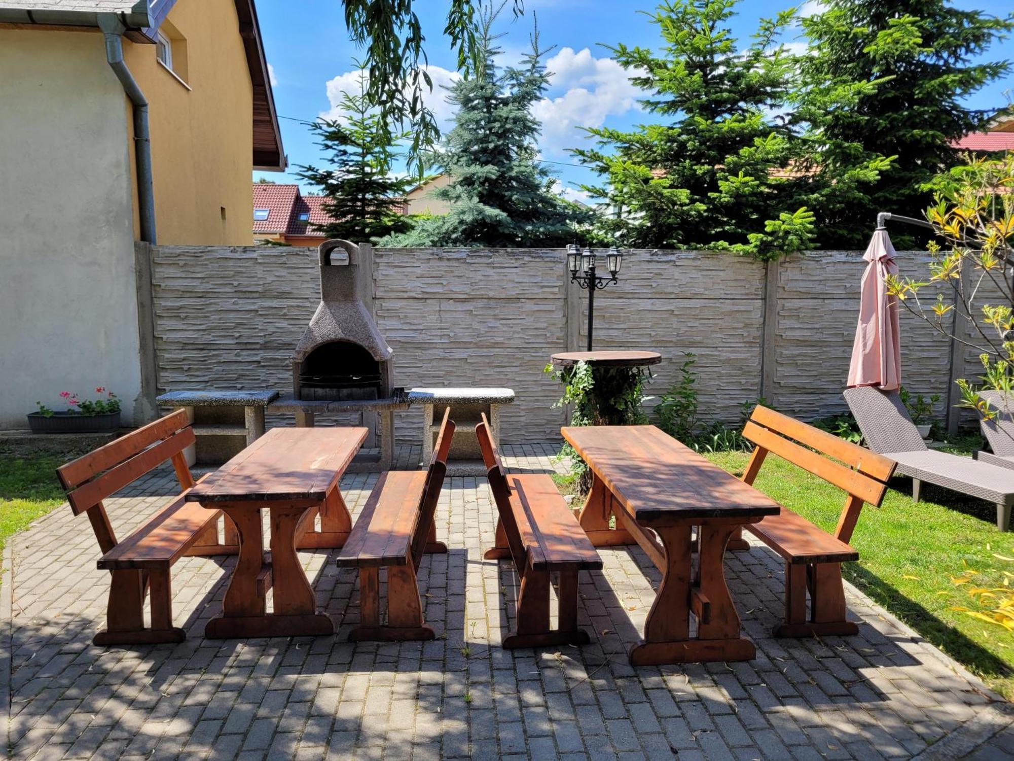 Penzion Korzo Štúrovo Bagian luar foto