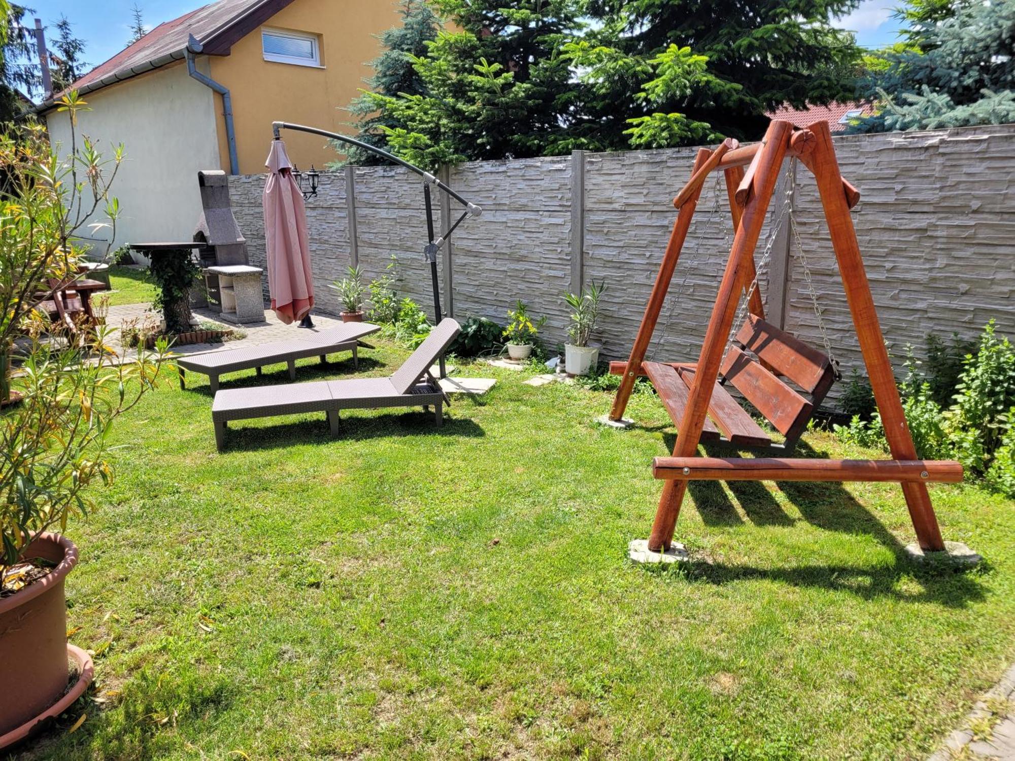 Penzion Korzo Štúrovo Bagian luar foto