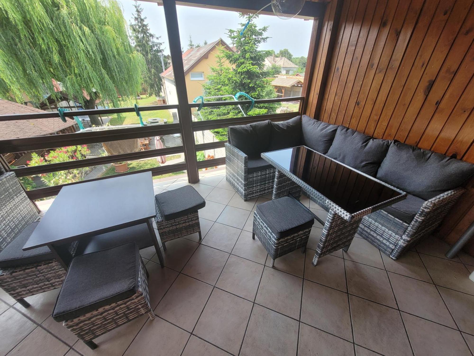 Penzion Korzo Štúrovo Bagian luar foto