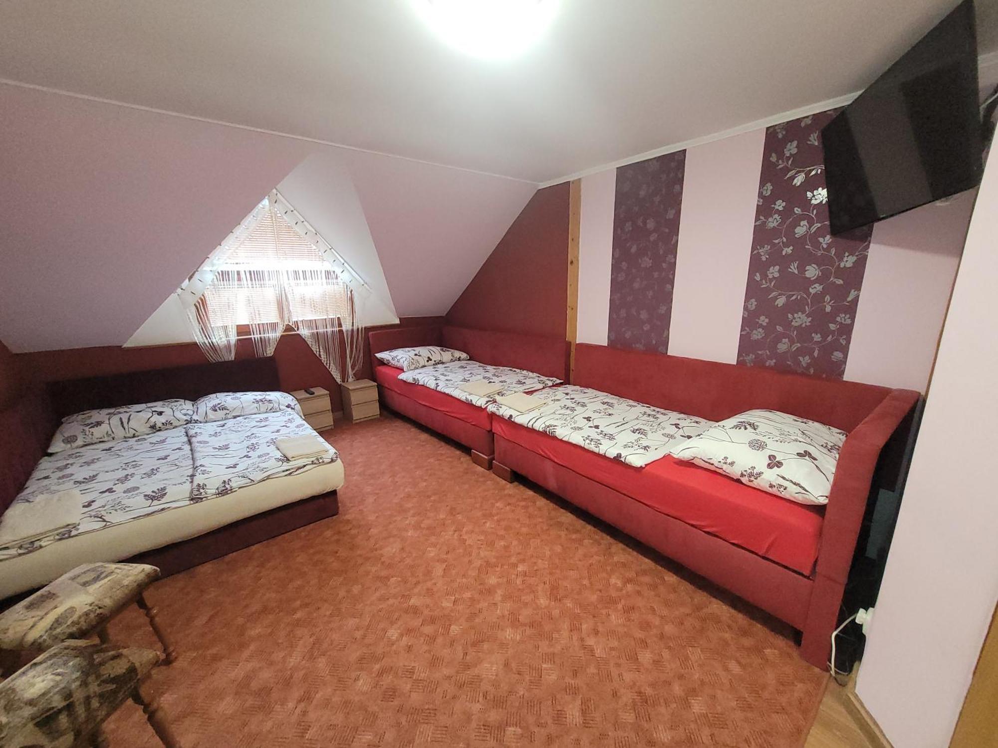Penzion Korzo Štúrovo Bagian luar foto