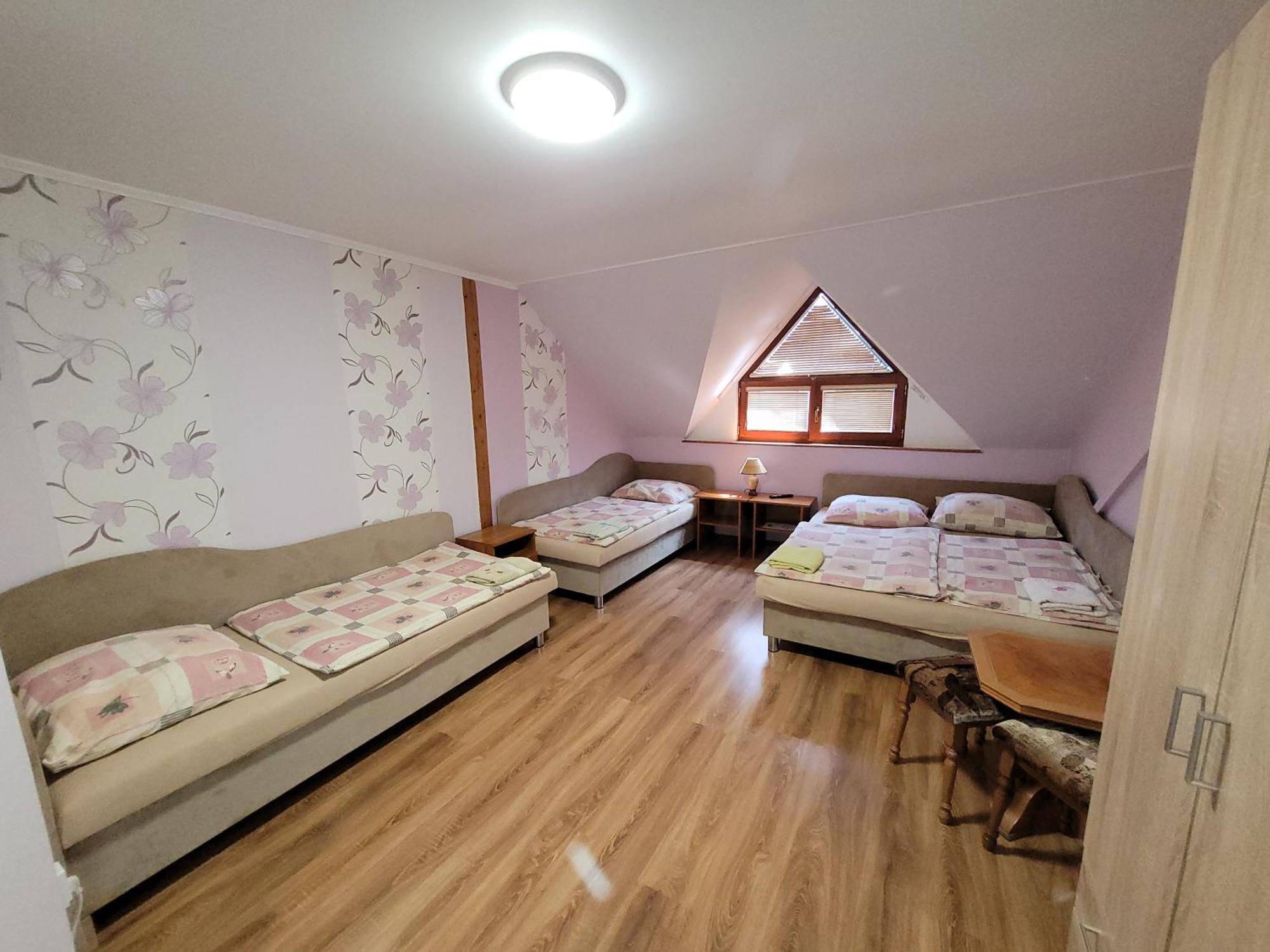 Penzion Korzo Štúrovo Bagian luar foto